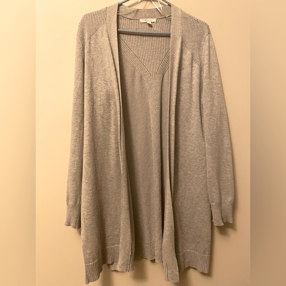✨Long Grey Cardigan - 89th + Madison- L - Picture 1 of 5